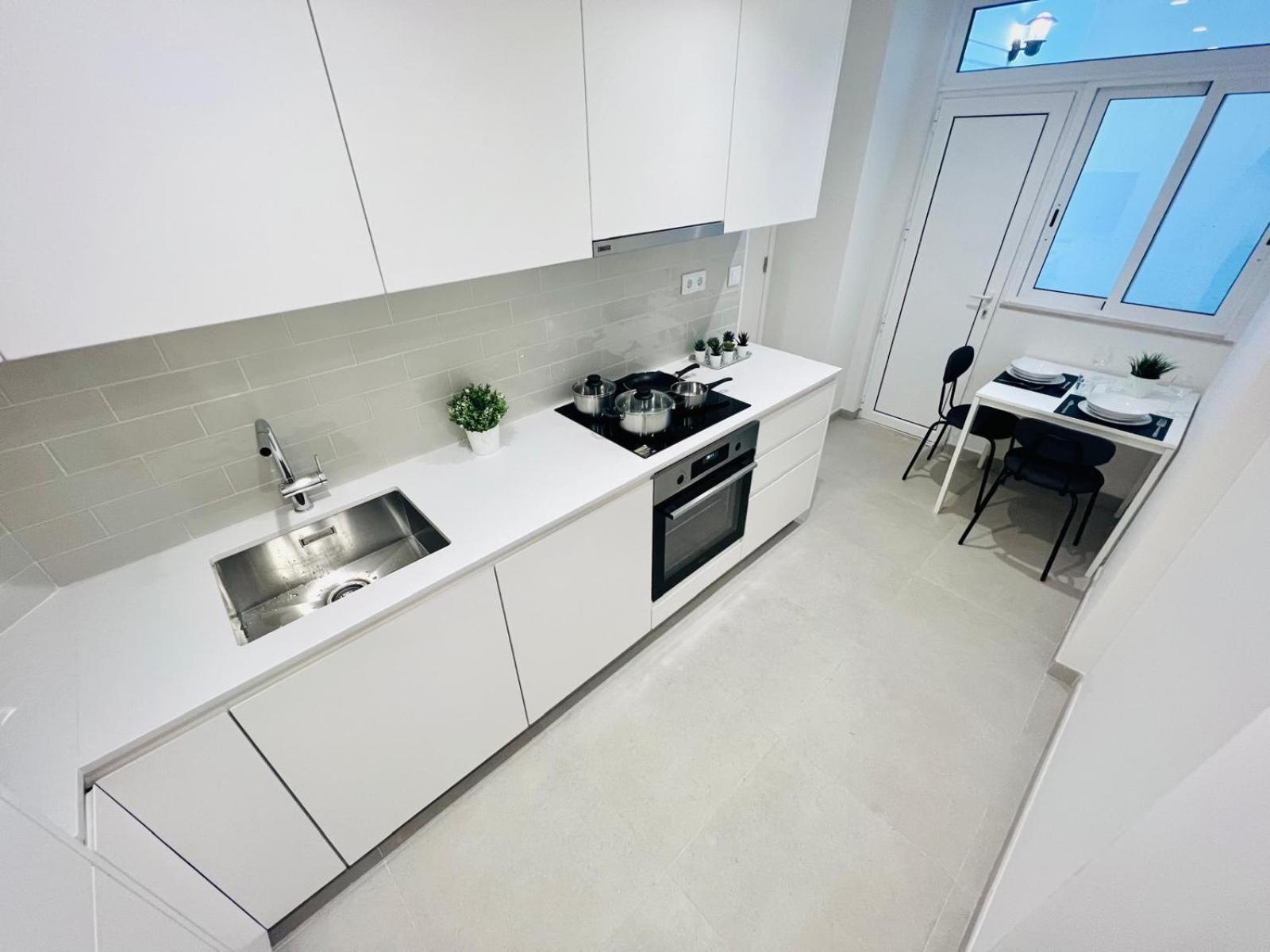 Hostel Luxury Rooms, Location For Tourists *