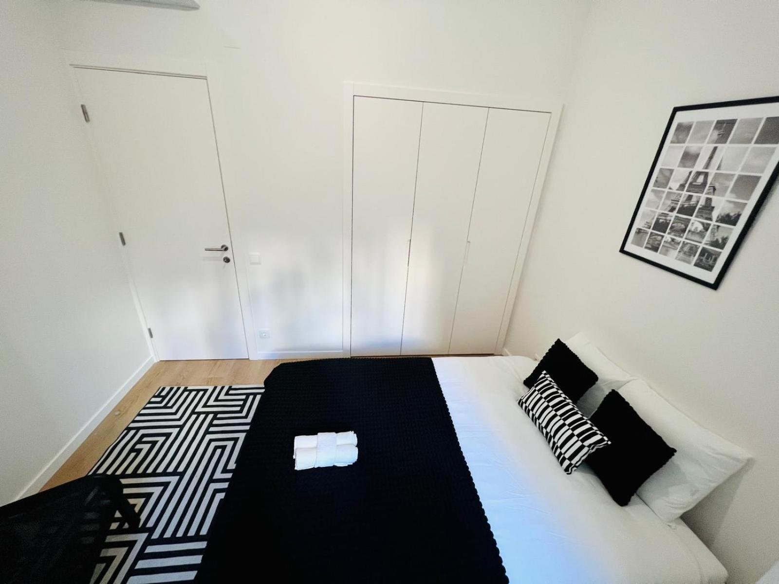 Luxury Rooms, Location For Tourists Hostel