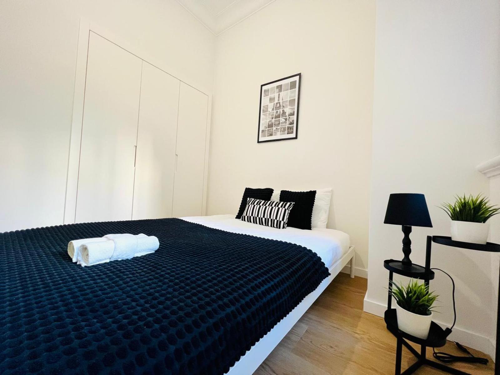 Hostel Luxury Rooms, Location For Tourists *