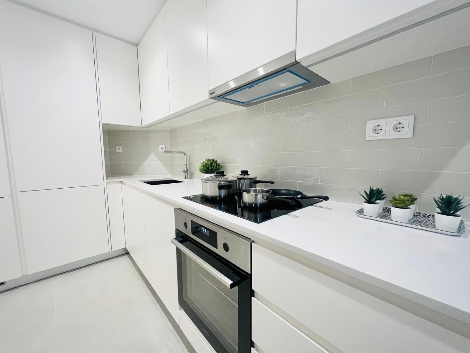 Hostal Luxury Rooms, Location For Tourists